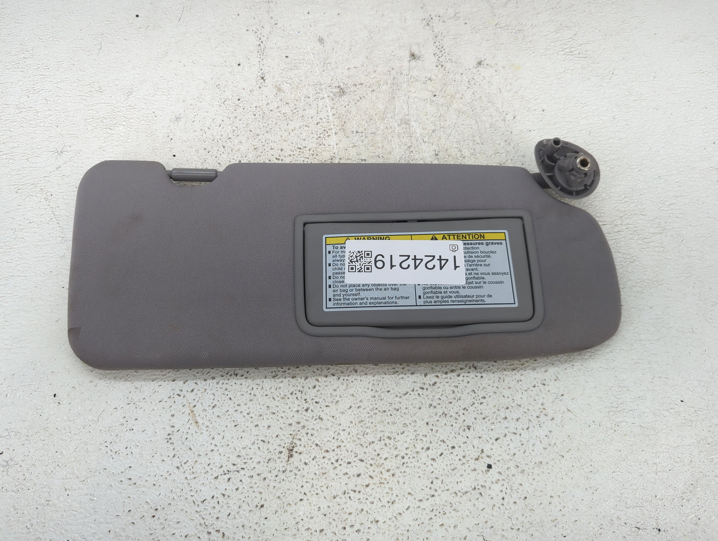 2019 Honda Cr-V Sun Visor Shade Replacement Passenger Right Mirror Fits OEM Used Auto Parts - Oemusedautoparts1.com