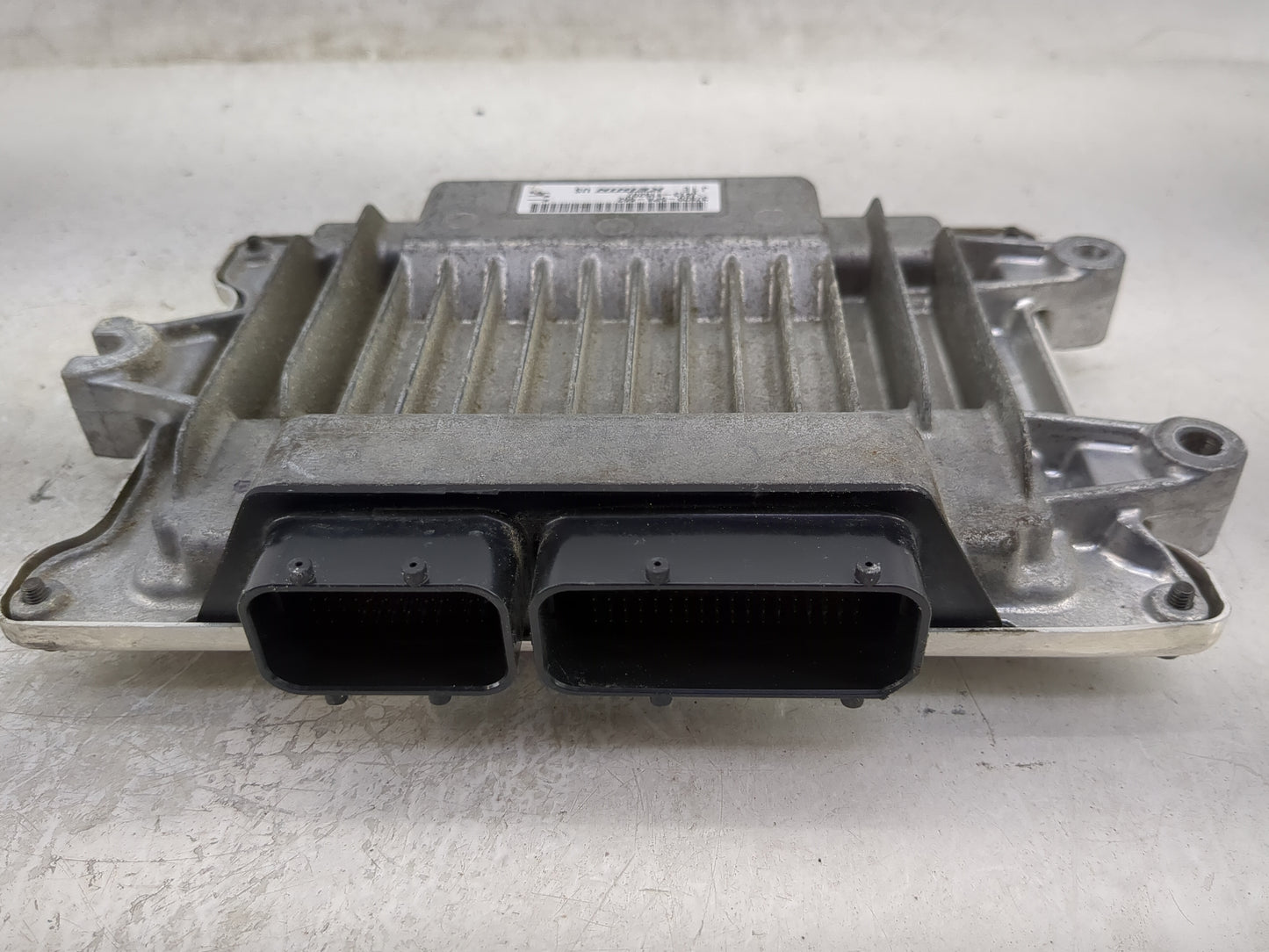 2019 Honda Cr-V PCM Engine Control Computer ECU ECM PCU OEM P/N:37820-5PA-662 Fits OEM Used Auto Parts - Oemusedautoparts1.c