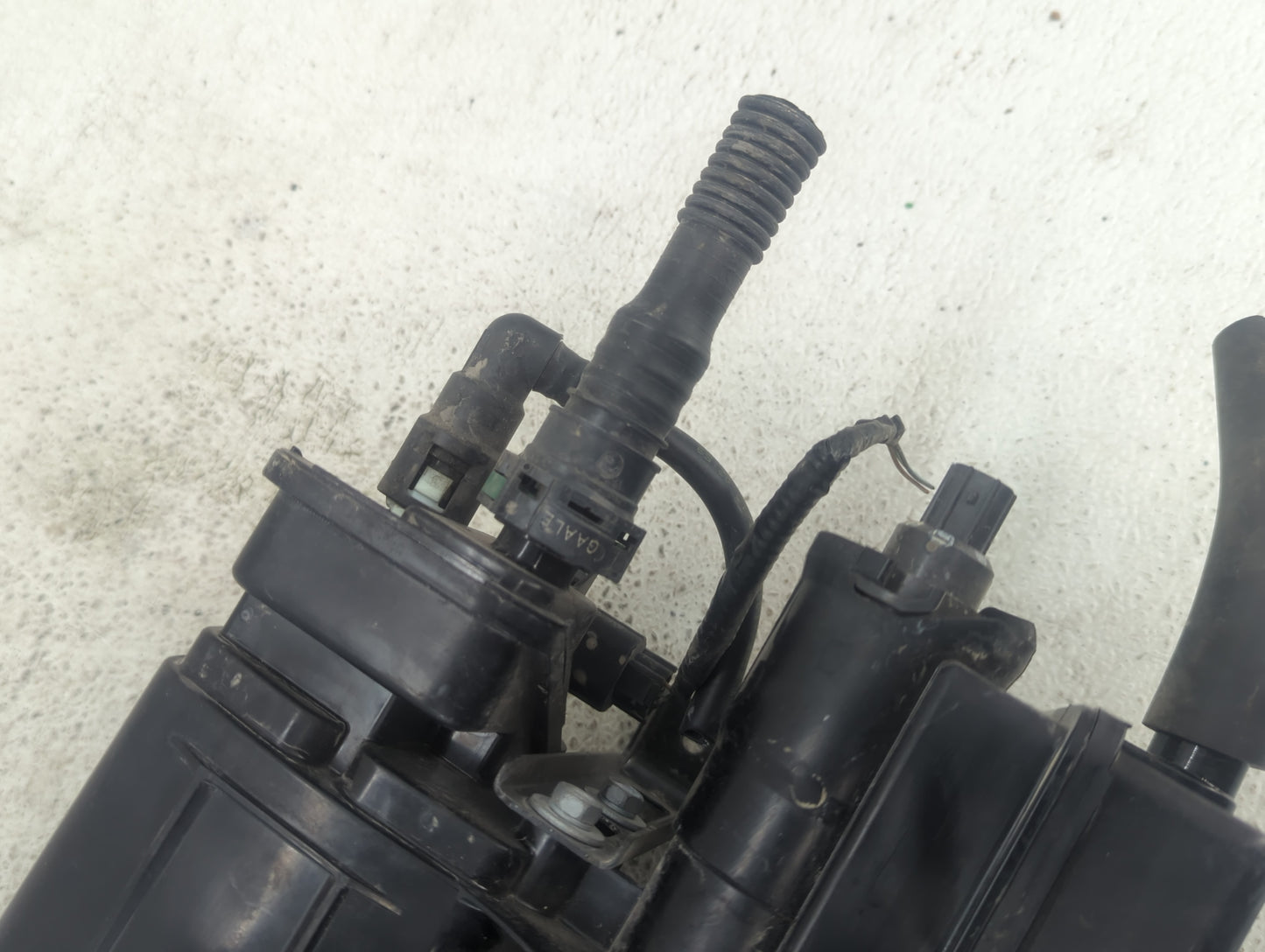 2019 Honda Cr-v Fuel Vapor Charcoal Canister - Oemusedautoparts1.com