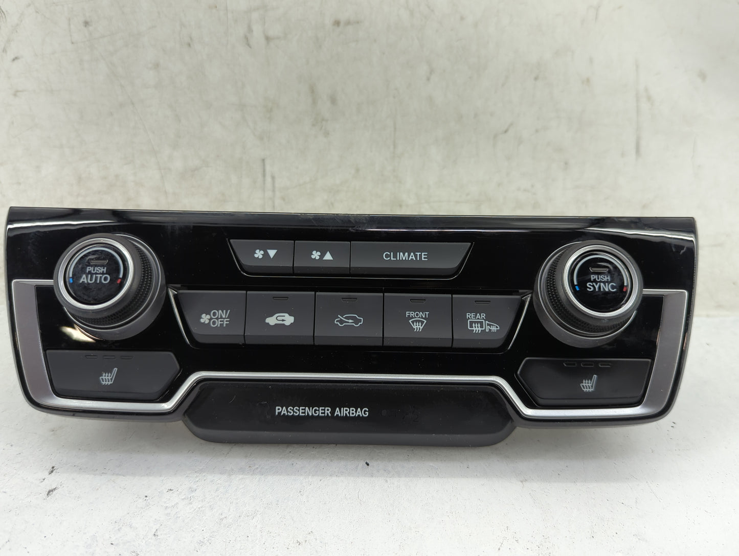 2019 Honda Cr-V Climate Control Module Temperature AC/Heater Replacement P/N:79620TLAA413M1 Fits OEM Used Auto Parts - Oemus