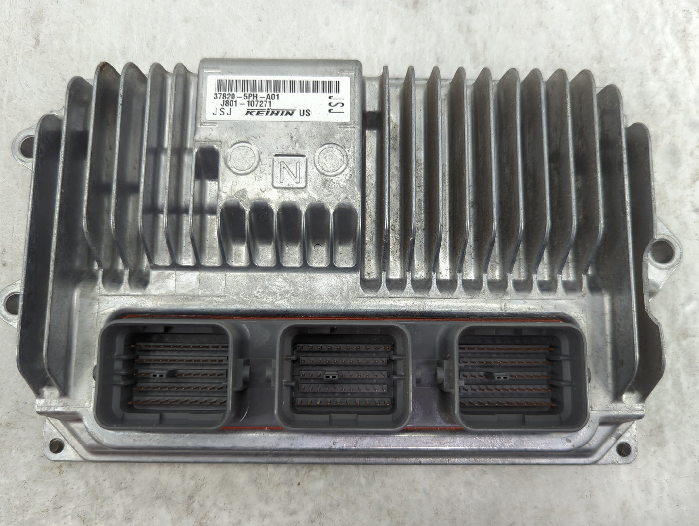 2019 Honda Cr-V PCM Engine Control Computer ECU ECM PCU OEM P/N:37820-5PH-A01 J801-107271 Fits OEM Used Auto Parts - Oemused