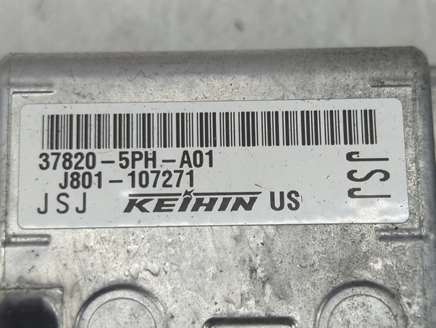 2019 Honda Cr-V PCM Engine Control Computer ECU ECM PCU OEM P/N:37820-5PH-A01 J801-107271 Fits OEM Used Auto Parts - Oemused