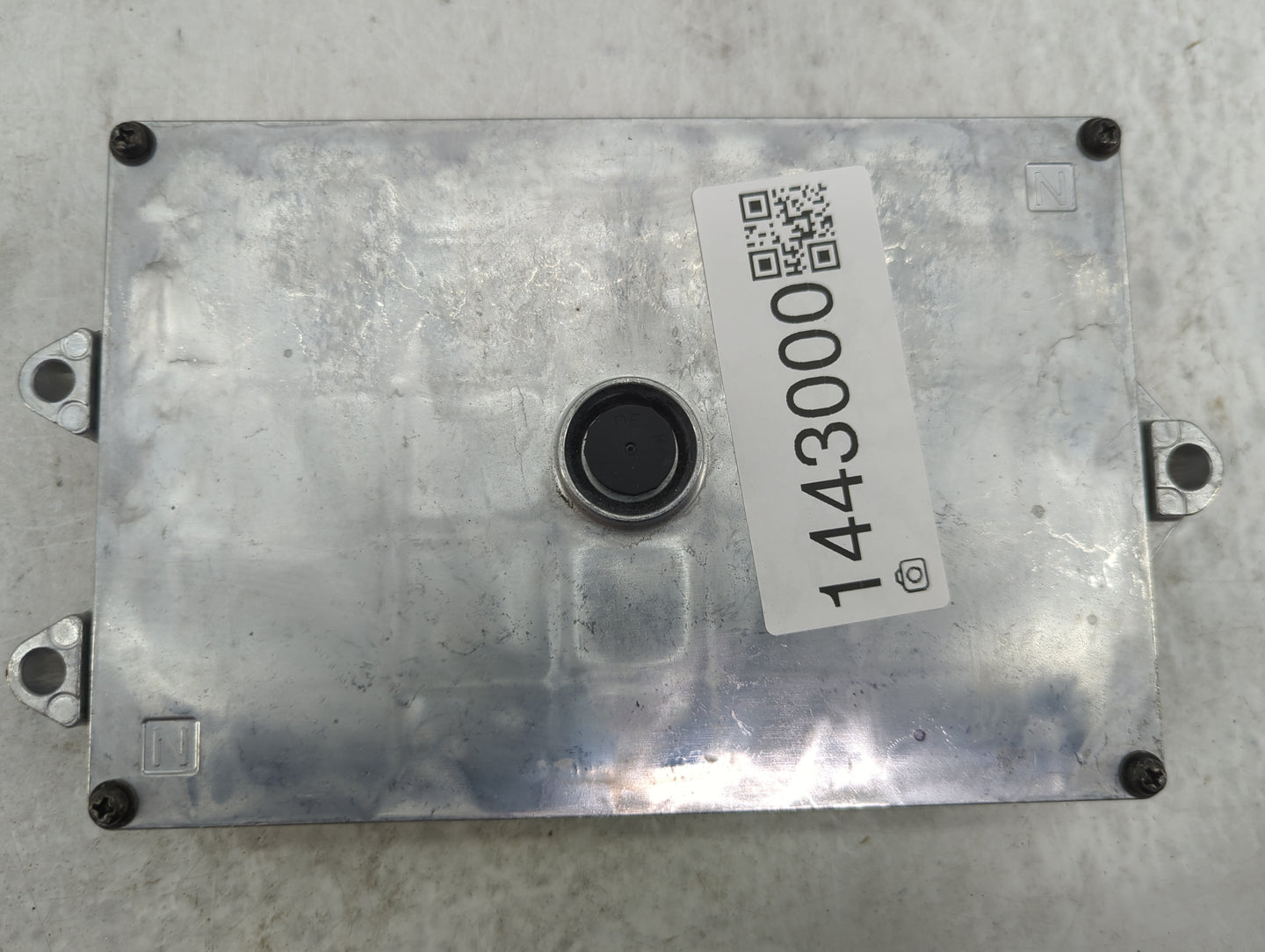 2019 Honda Cr-V PCM Engine Control Computer ECU ECM PCU OEM P/N:37820-5PH-A01 J801-107271 Fits OEM Used Auto Parts - Oemused