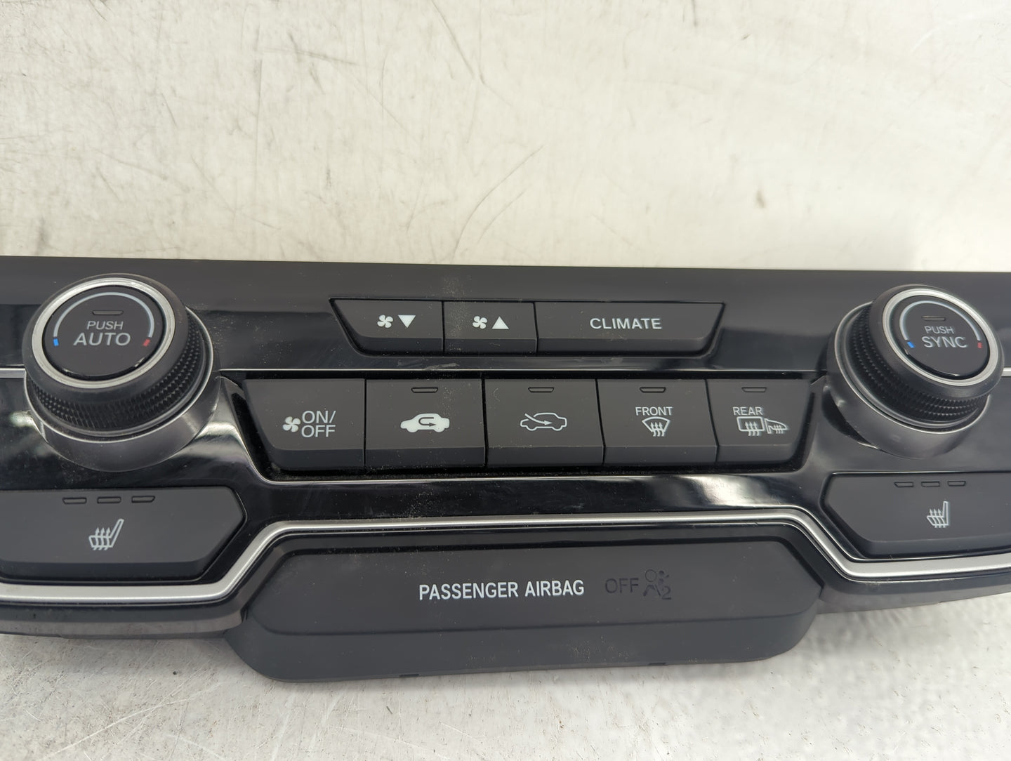 2017-2022 Honda Cr-V Climate Control Module Temperature AC/Heater Replacement P/N:79620TLAA413M1 Fits OEM Used Auto Parts - 