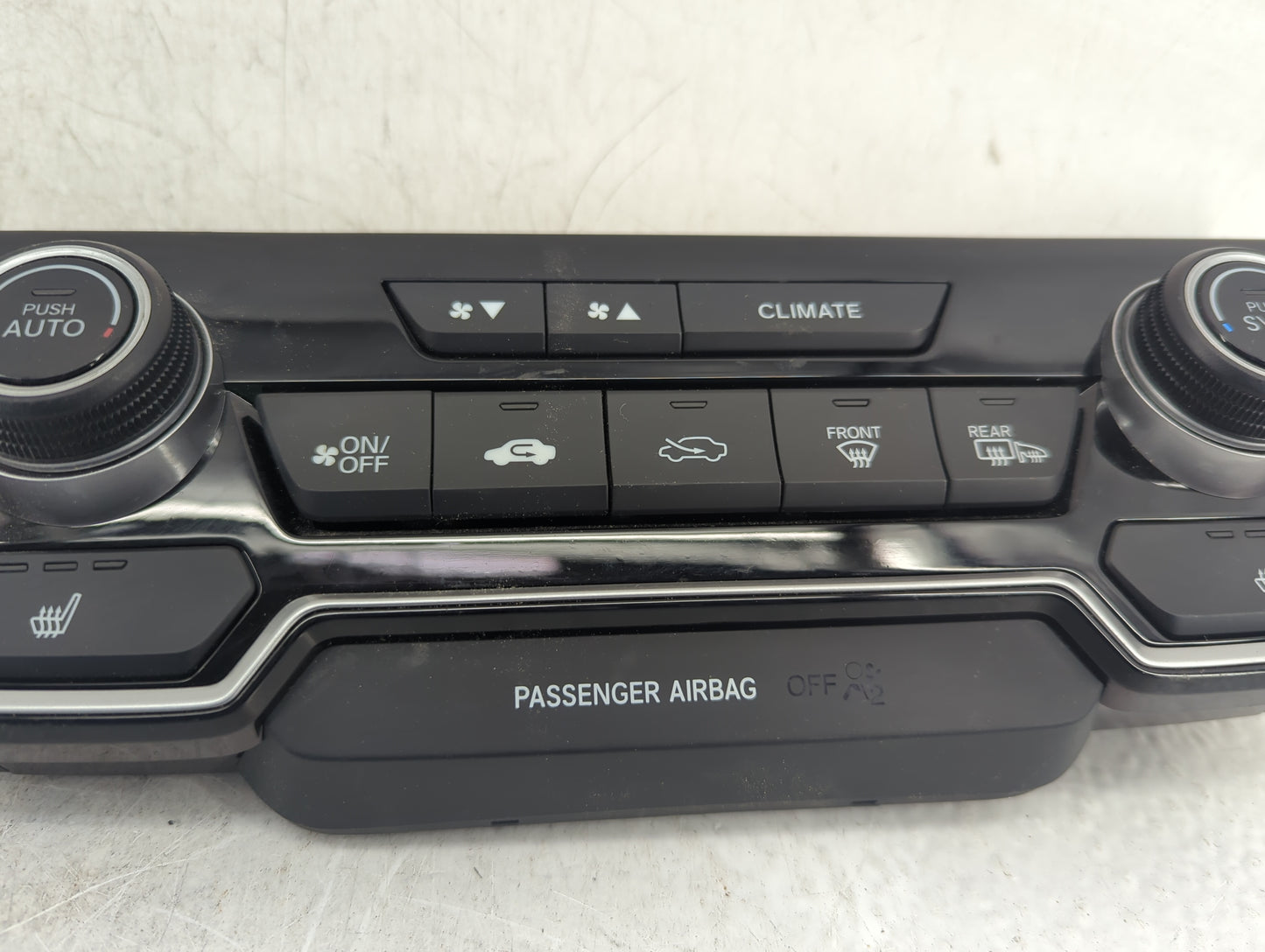 2017-2022 Honda Cr-V Climate Control Module Temperature AC/Heater Replacement P/N:79620TLAA413M1 Fits OEM Used Auto Parts - 