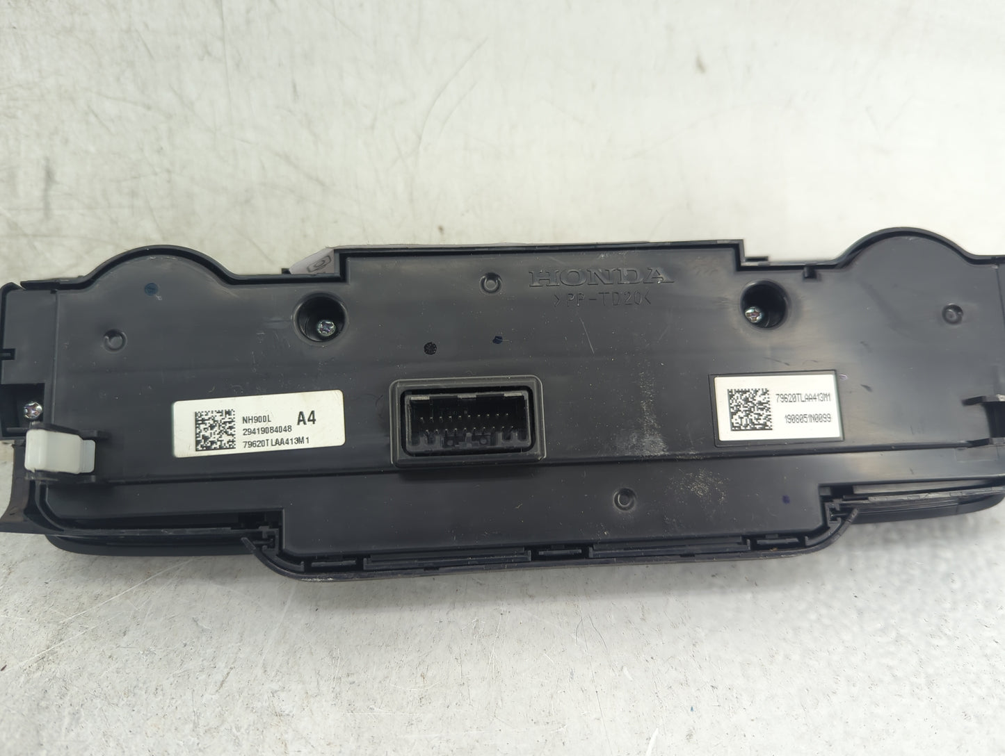2017-2022 Honda Cr-V Climate Control Module Temperature AC/Heater Replacement P/N:79620TLAA413M1 Fits OEM Used Auto Parts - 