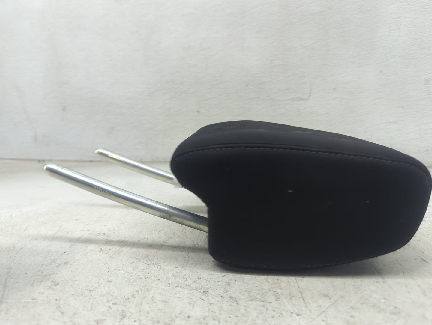 2019 Honda Cr-V Headrest Head Rest Rear Seat Fits OEM Used Auto Parts - Oemusedautoparts1.com