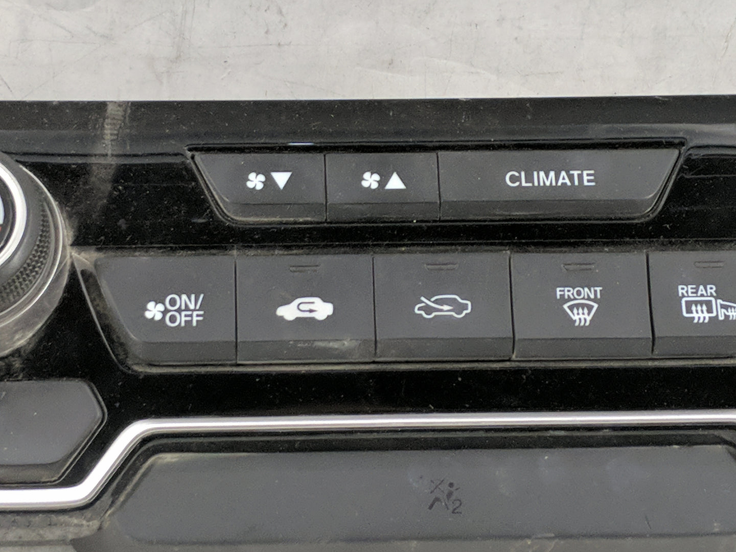 2017-2019 Honda Cr-V Climate Control Module Temperature AC/Heater Replacement P/N:79620TLAC413M1 31818041955 Fits OEM Used A