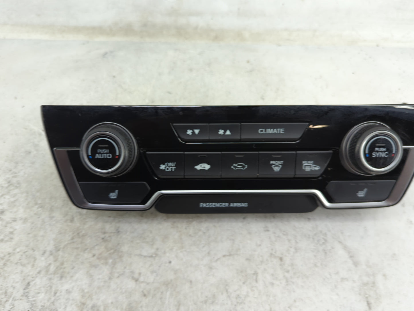 2019 Honda Cr-V Climate Control Module Temperature AC/Heater Replacement P/N:79620T LAA413M1 068190070157 Fits OEM Used Auto