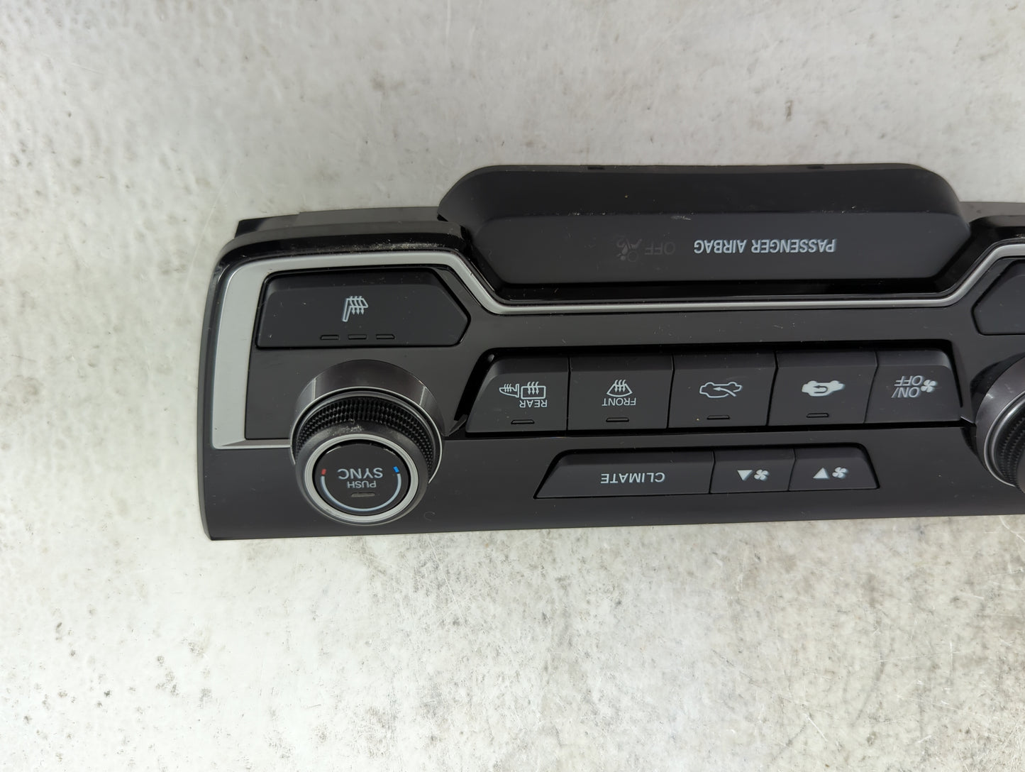 2019 Honda Cr-V Climate Control Module Temperature AC/Heater Replacement P/N:79620TLAA413M1 79M251LAA413M1 Fits OEM Used Aut