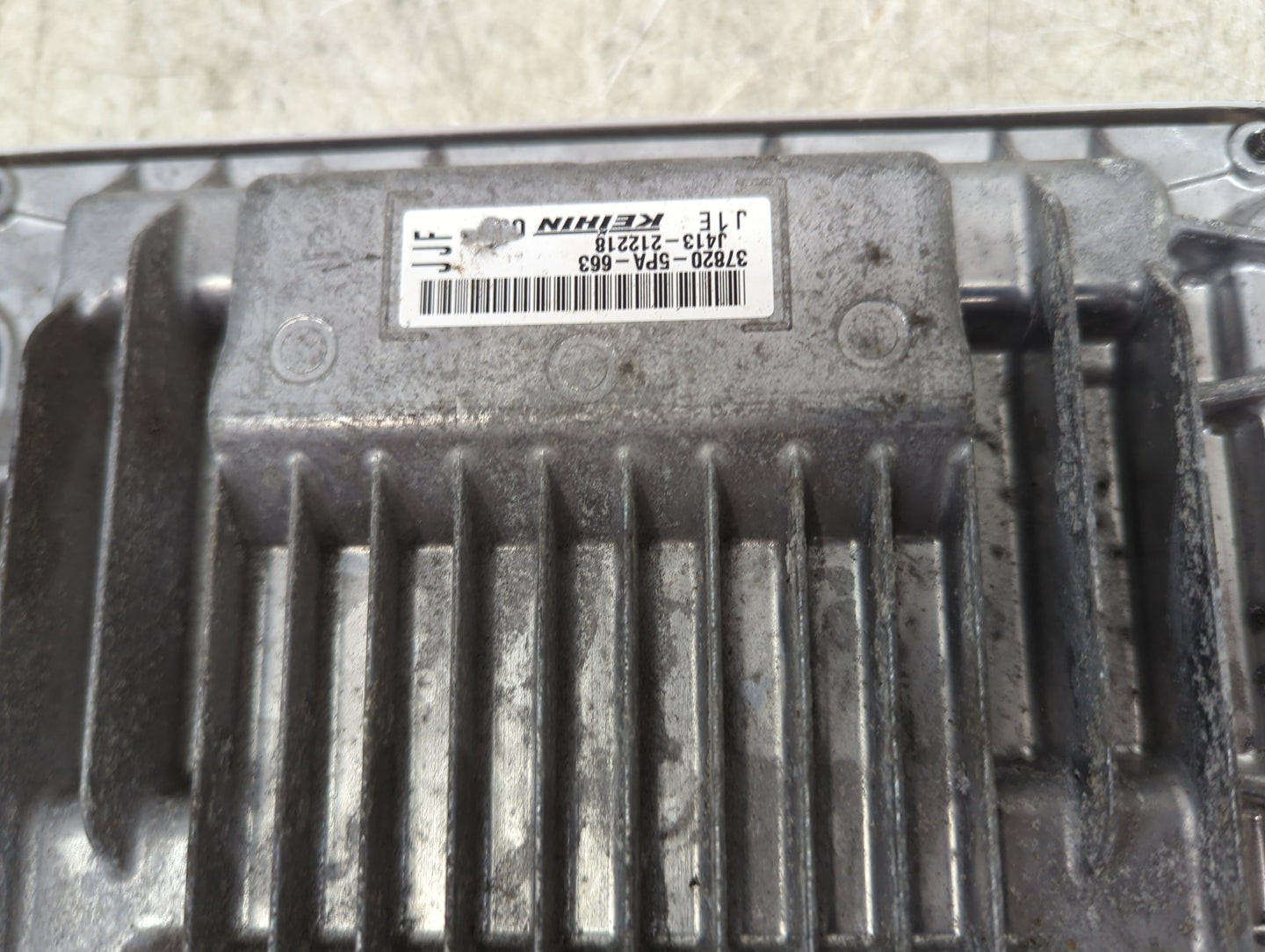 2019 Honda Cr-V PCM Engine Control Computer ECU ECM PCU OEM P/N:37820-5PA-663 J413-212218 Fits OEM Used Auto Parts - Oemused