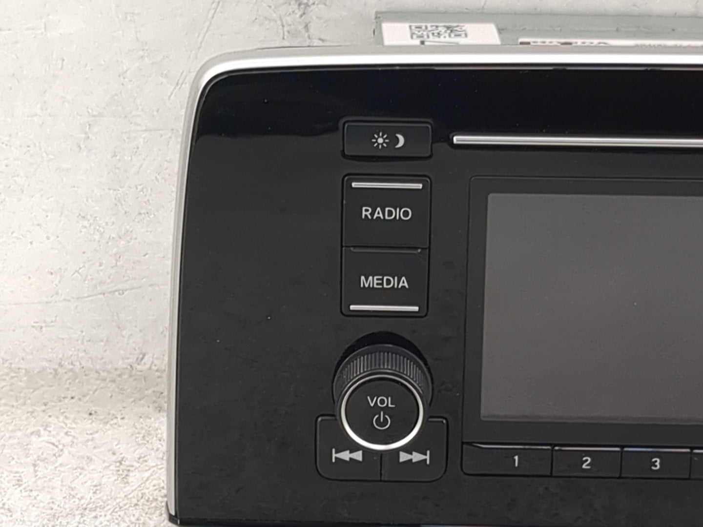 2018-2021 Honda Cr-V Radio AM FM Cd Player Receiver Replacement P/N:39100-TLA-A220-M1 AVH-5068 Fits Fits 2018 2019 2020 2021