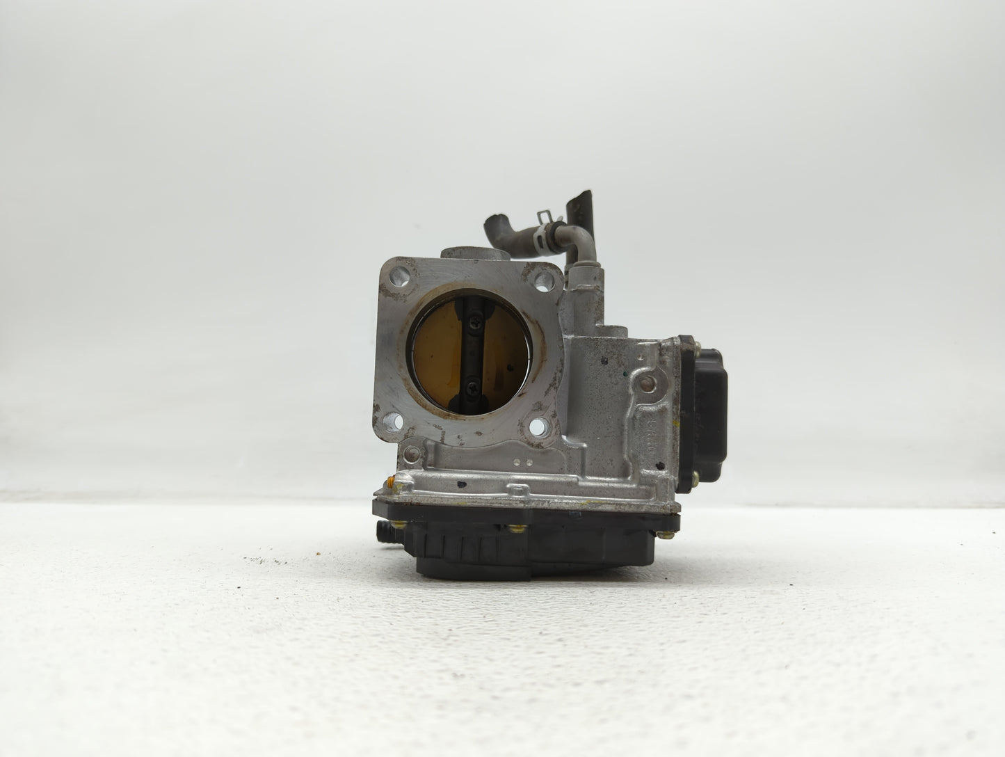 2017-2018 Honda Cr-V Throttle Body P/N:GMG9A Fits Fits 2016 2017 2018 2019 OEM Used Auto Parts - Oemusedautoparts1.com