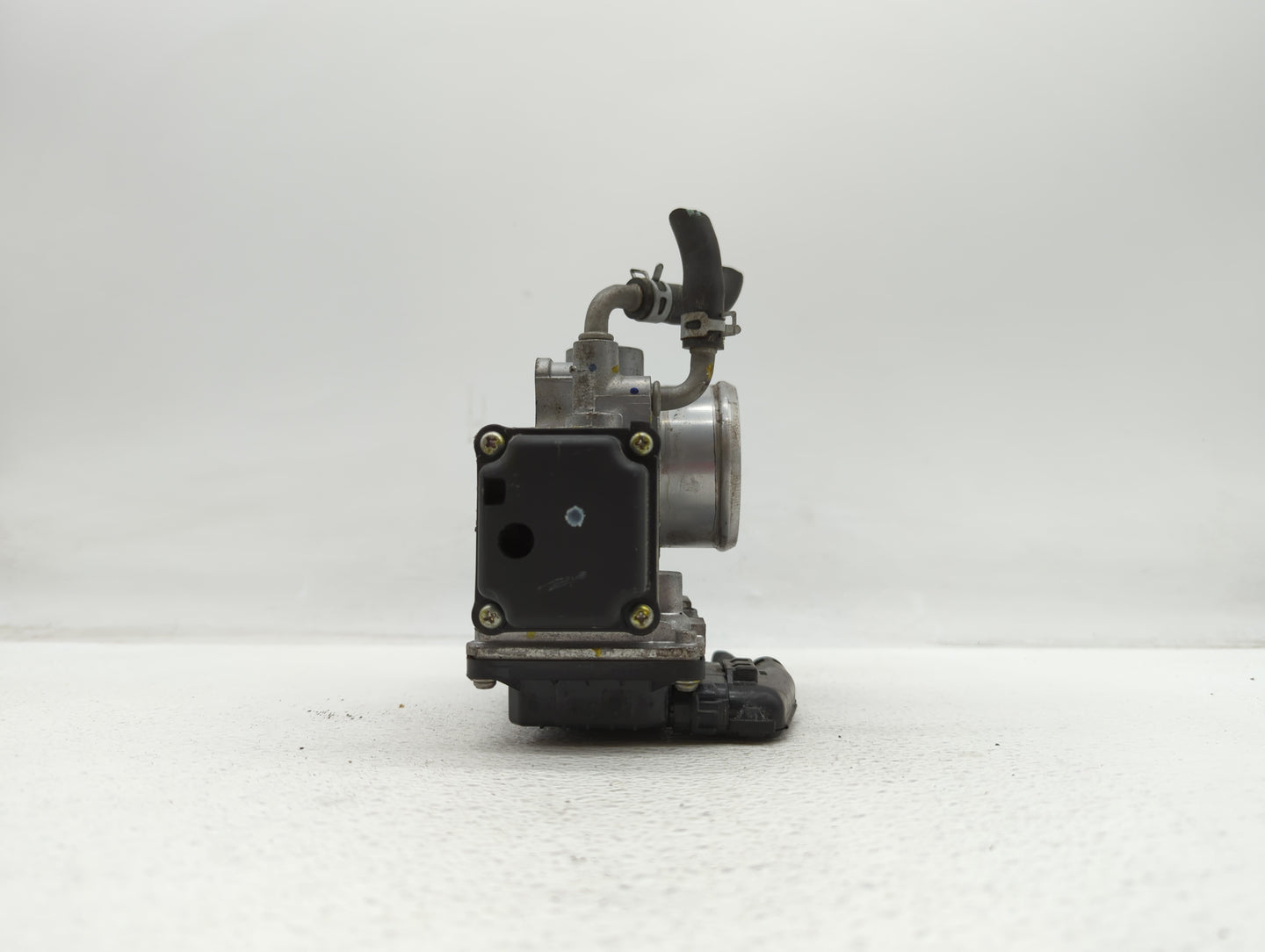 2017-2018 Honda Cr-V Throttle Body P/N:GMG9A Fits Fits 2016 2017 2018 2019 OEM Used Auto Parts - Oemusedautoparts1.com