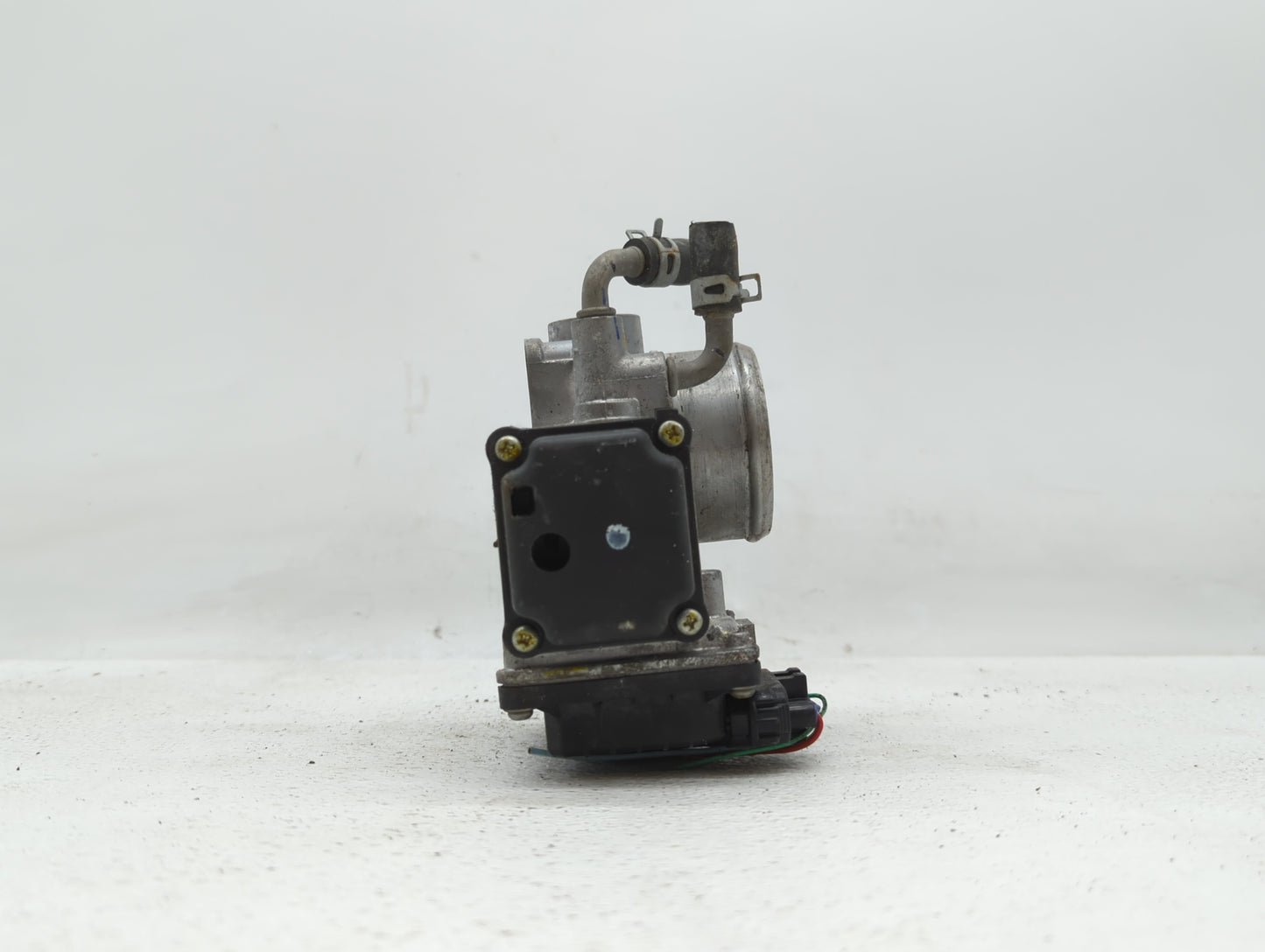 2017-2018 Honda Cr-V Throttle Body P/N:GMG9A Fits Fits 2016 2017 2018 2019 OEM Used Auto Parts - Oemusedautoparts1.com