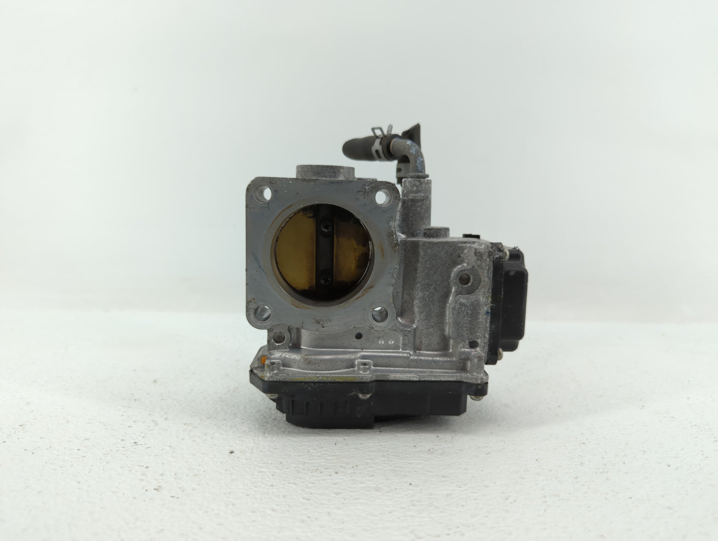 2017-2018 Honda Cr-V Throttle Body P/N:GMG9A Fits Fits 2016 2017 2018 2019 OEM Used Auto Parts - Oemusedautoparts1.com
