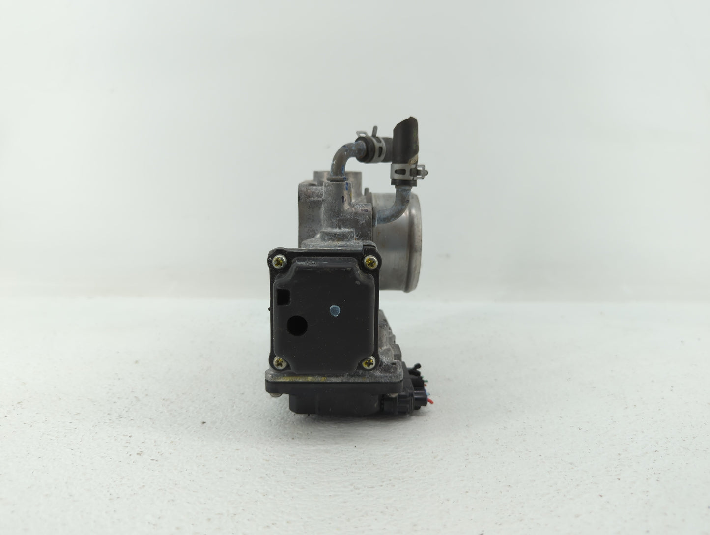 2017-2018 Honda Cr-V Throttle Body P/N:GMG9A Fits Fits 2016 2017 2018 2019 OEM Used Auto Parts - Oemusedautoparts1.com