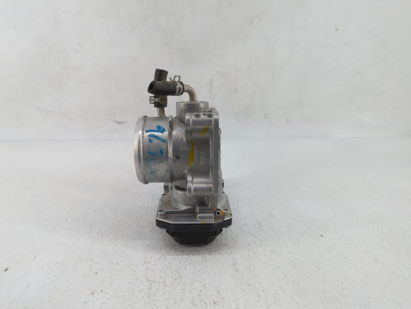 2017-2018 Honda Cr-V Throttle Body P/N:GMG9A Fits Fits 2016 2017 2018 2019 OEM Used Auto Parts - Oemusedautoparts1.com