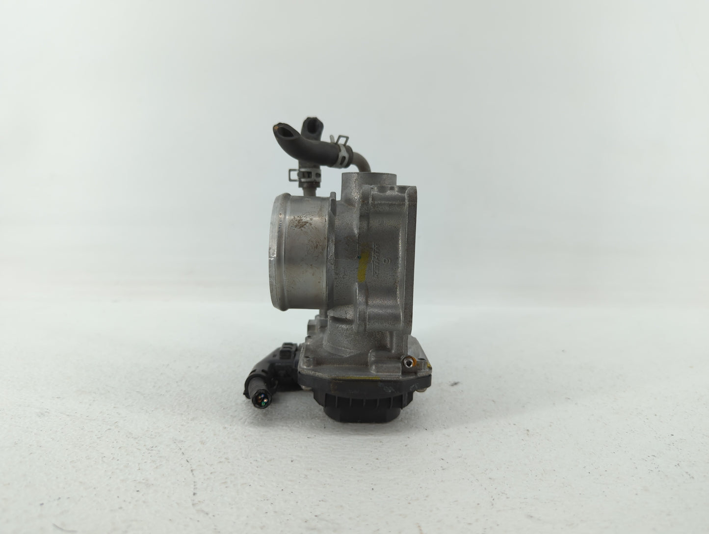 2017-2018 Honda Cr-V Throttle Body P/N:GMG9A Fits Fits 2016 2017 2018 2019 OEM Used Auto Parts - Oemusedautoparts1.com