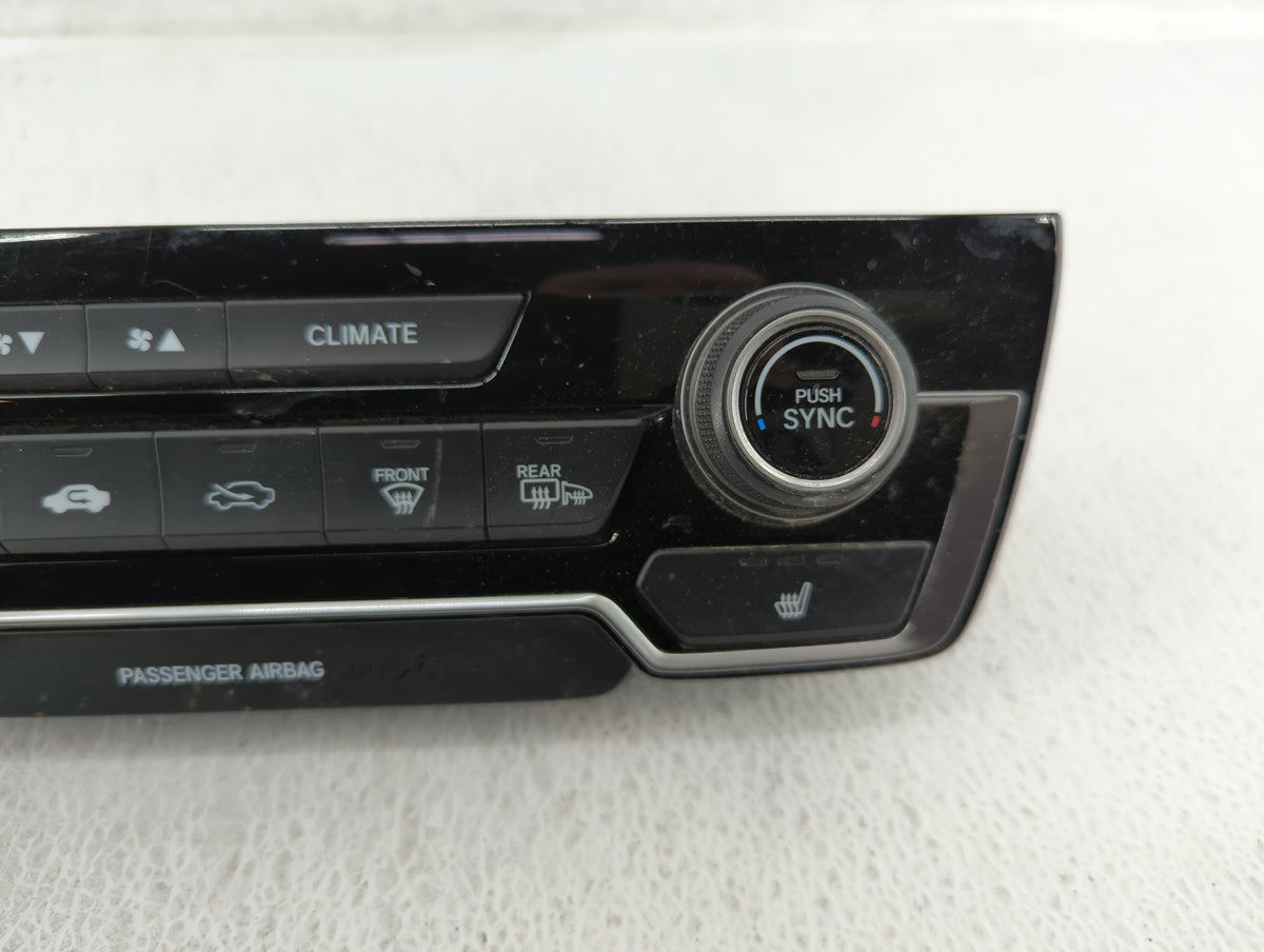 2017-2018 Honda Cr-V Climate Control Module Temperature AC/Heater Replacement P/N:79620TLAA413M1 79620TLAA013M1 Fits OEM Use