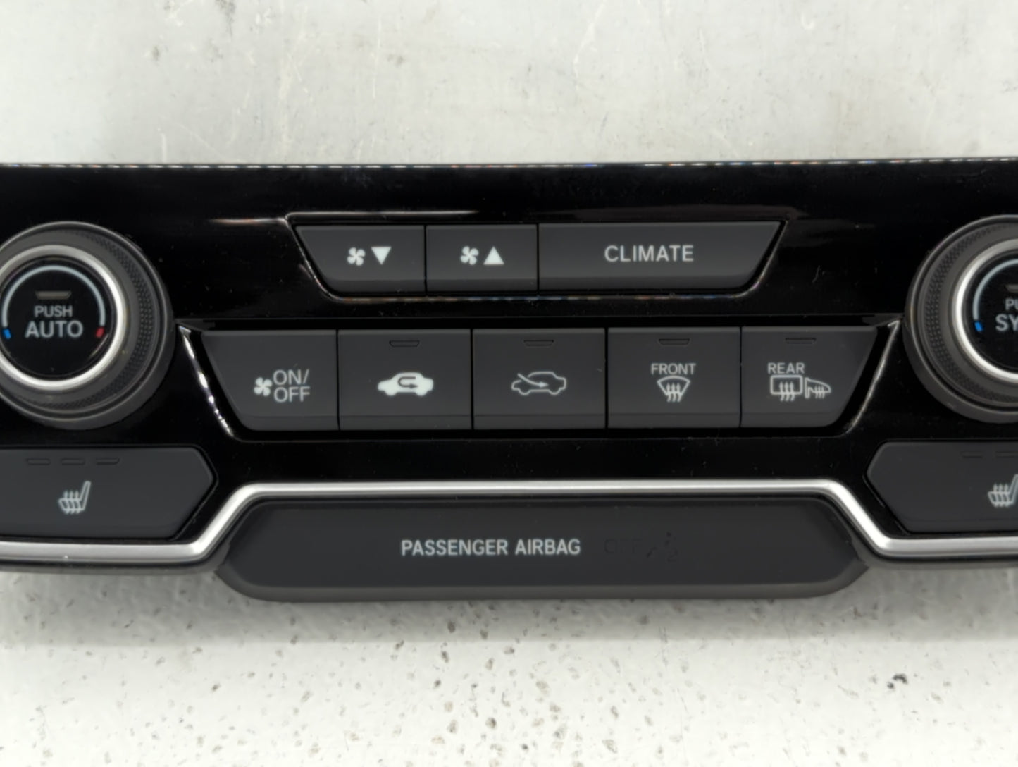 2019 Honda Cr-V Climate Control Module Temperature AC/Heater Replacement P/N:27219234153 NH900L Fits OEM Used Auto Parts - O