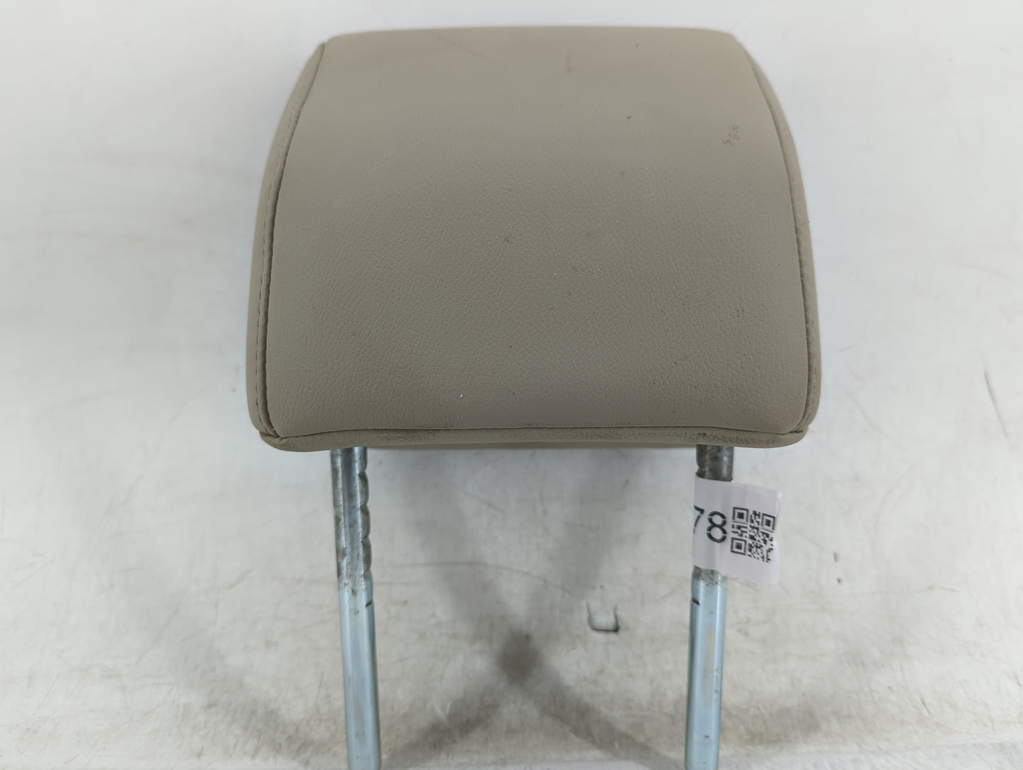 2019 Honda Crv Headrest Head Rest Front Driver Seat Tan - Oemusedautoparts1.com