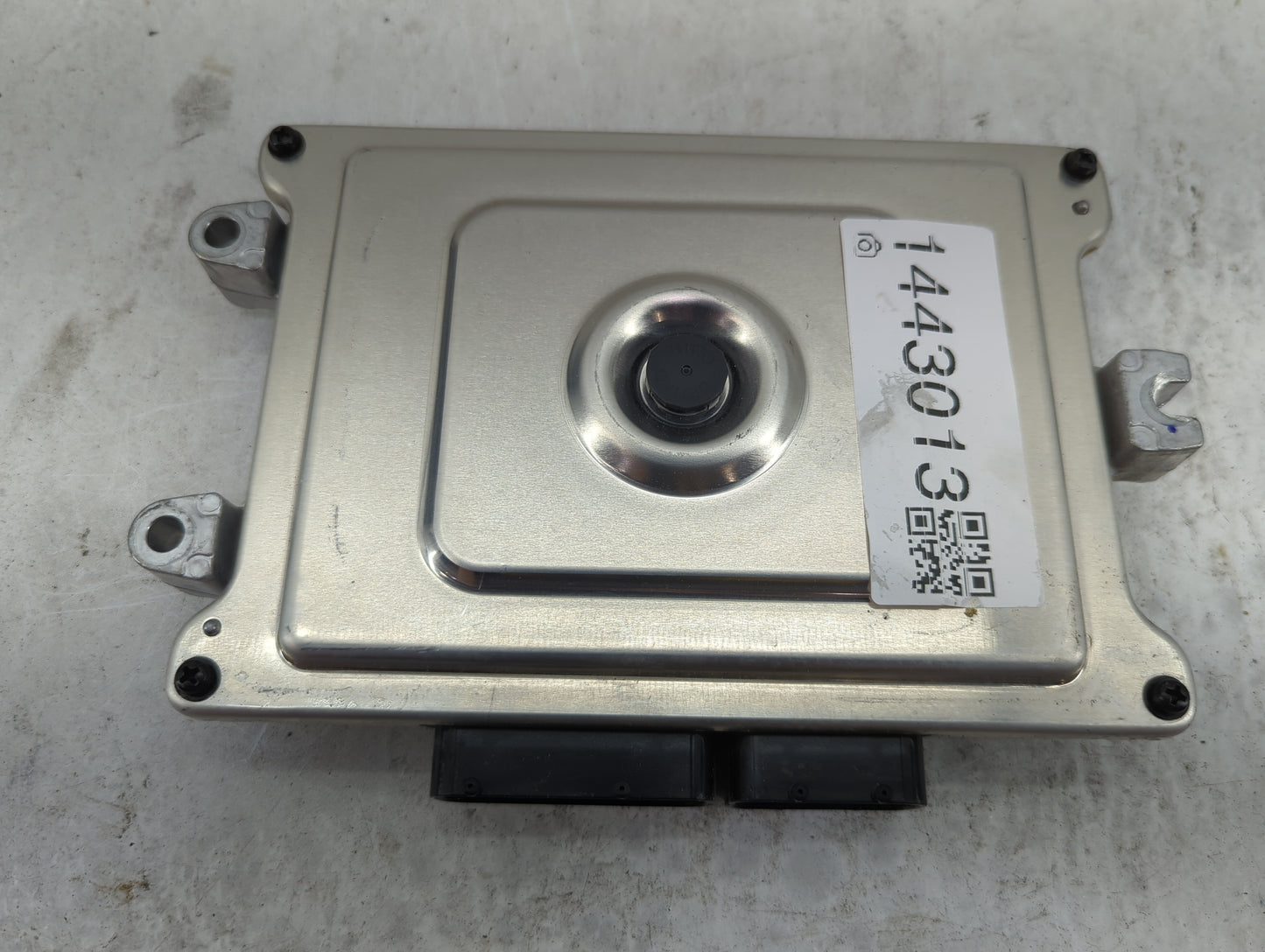 2019 Honda Crv PCM Engine Control Computer ECU ECM PCU OEM P/N:37820-5PA-663 Fits OEM Used Auto Parts - Oemusedautoparts1.co