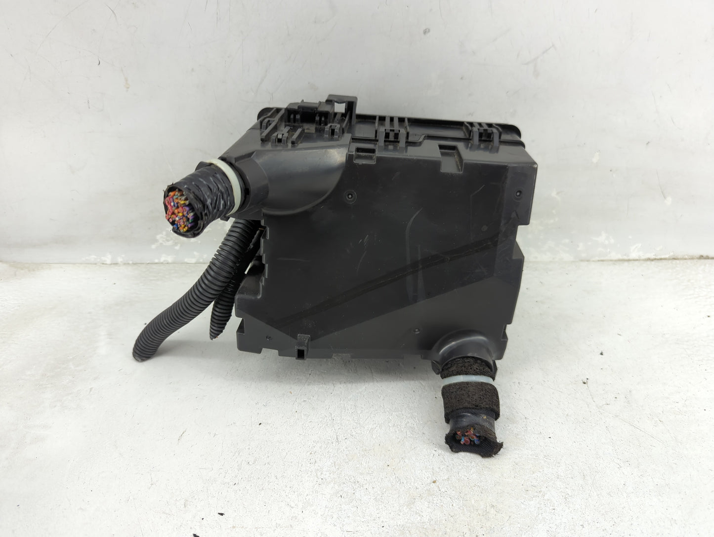 2019 Honda Crv Fusebox Fuse Box Panel Relay Module P/N:384320181108 Fits Fits 2017 2018 OEM Used Auto Parts - Oemusedautopar