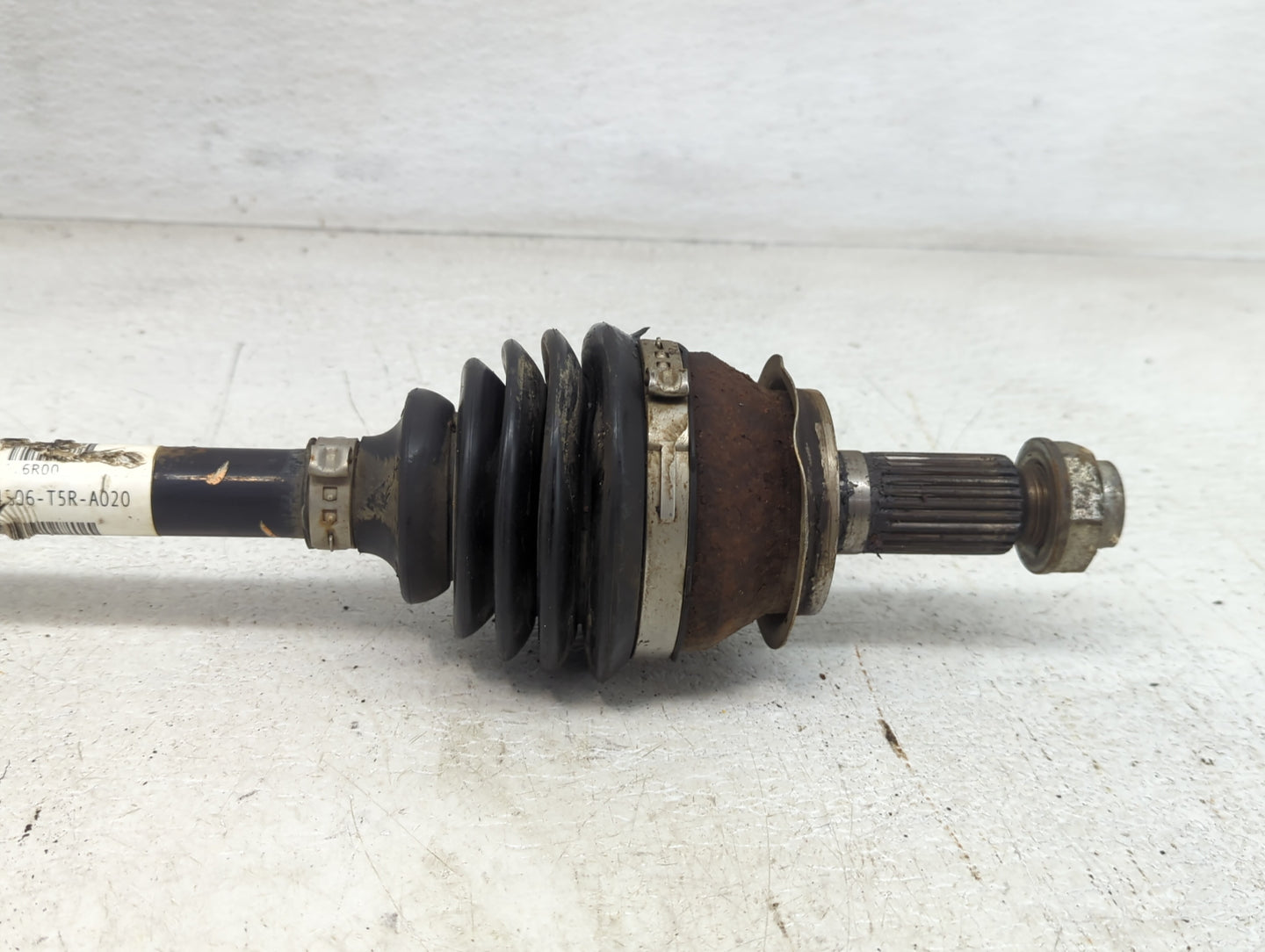 2015-2020 Honda Fit Axle Shaft Front Driver Cv C/v - Oemusedautoparts1.com