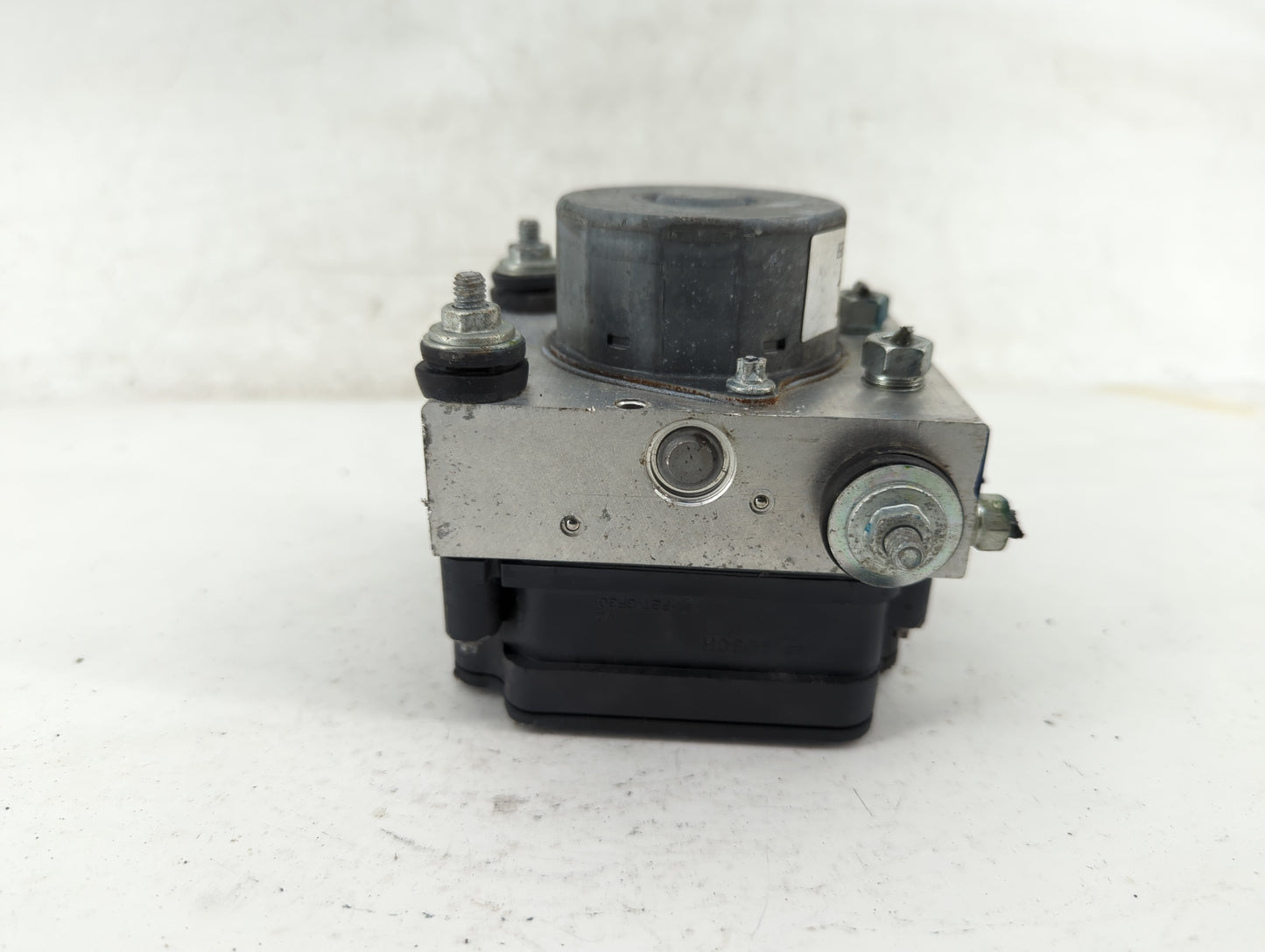 2017-2020 Honda Fit ABS Pump Control Module Replacement P/N:57110-T5R-A630-M1 Fits Fits 2017 2018 2019 2020 OEM Used Auto Pa
