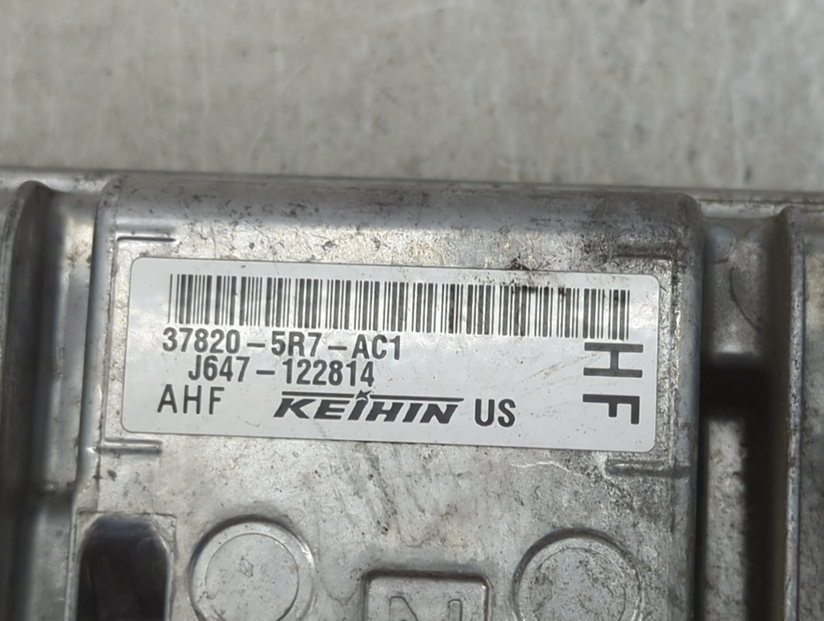 2018-2019 Honda Fit PCM Engine Control Computer ECU ECM PCU OEM P/N:37820-5R7-AC1 Fits 2018 2019 OEM Used Auto Parts - Oemus
