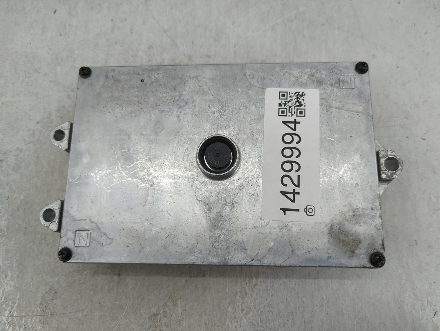 2018-2019 Honda Fit PCM Engine Control Computer ECU ECM PCU OEM P/N:37820-5R7-AC1 Fits Fits 2018 2019 OEM Used Auto Parts - 