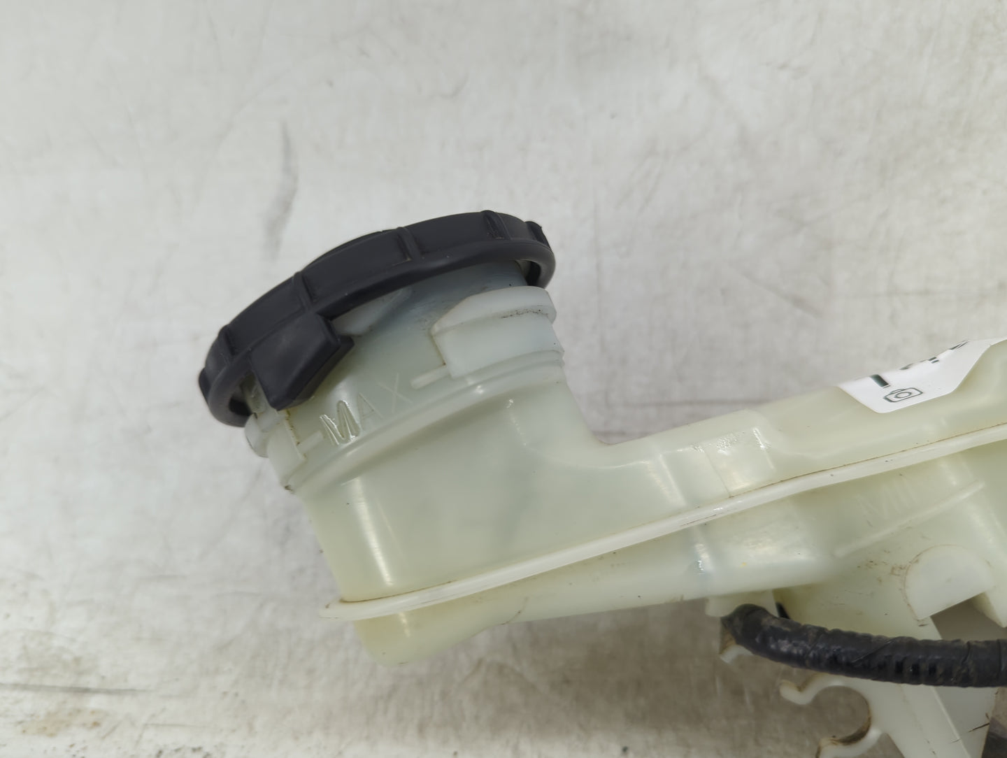 2015-2019 Honda Fit Brake Master Cylinder - Oemusedautoparts1.com