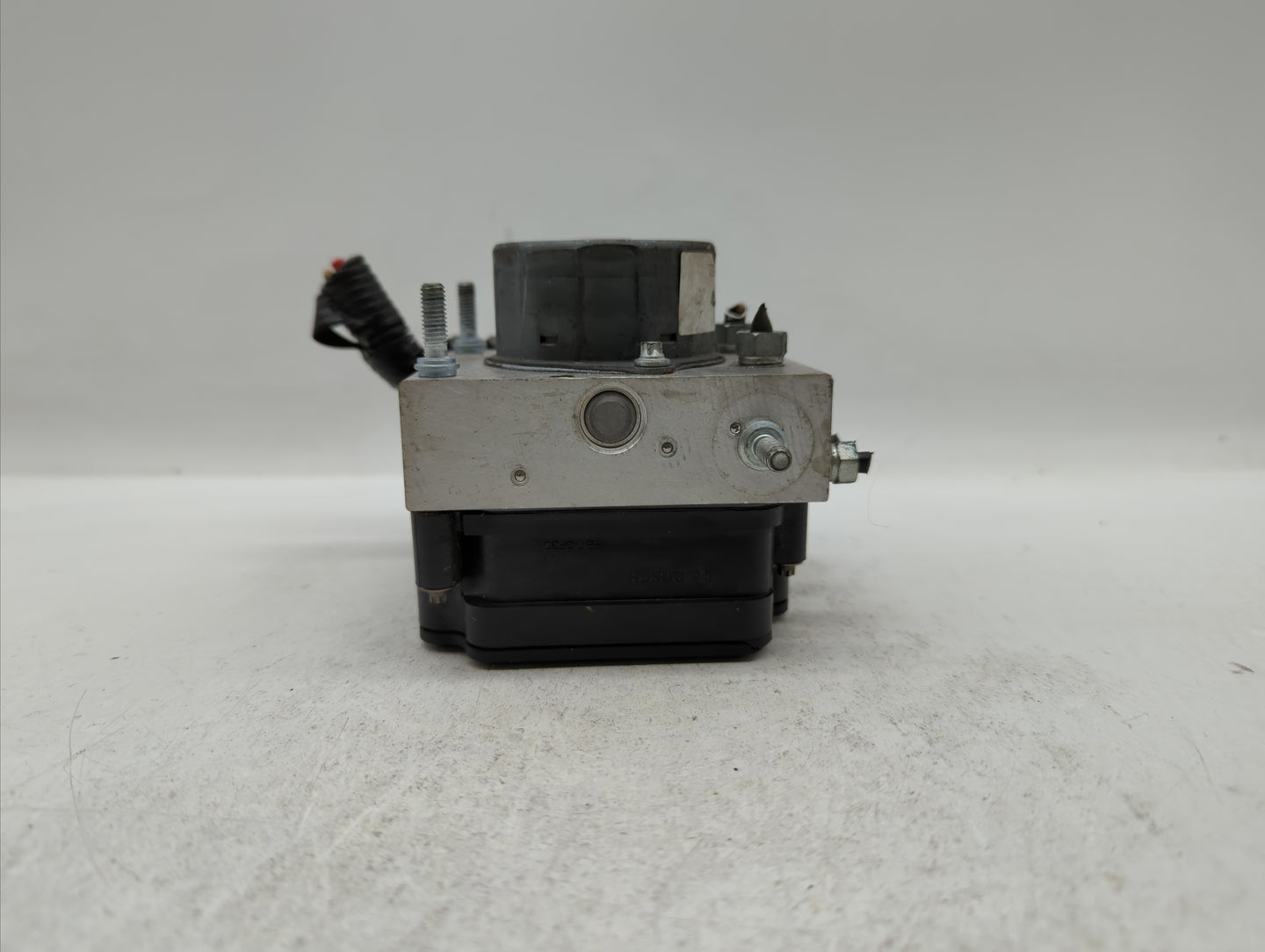 2017 Honda Fit ABS Pump Control Module Replacement P/N:57110-T5R-A620-M1 57110-T5R-A630-M1, 57110-T5R-A631-M1 Fits OEM Used 