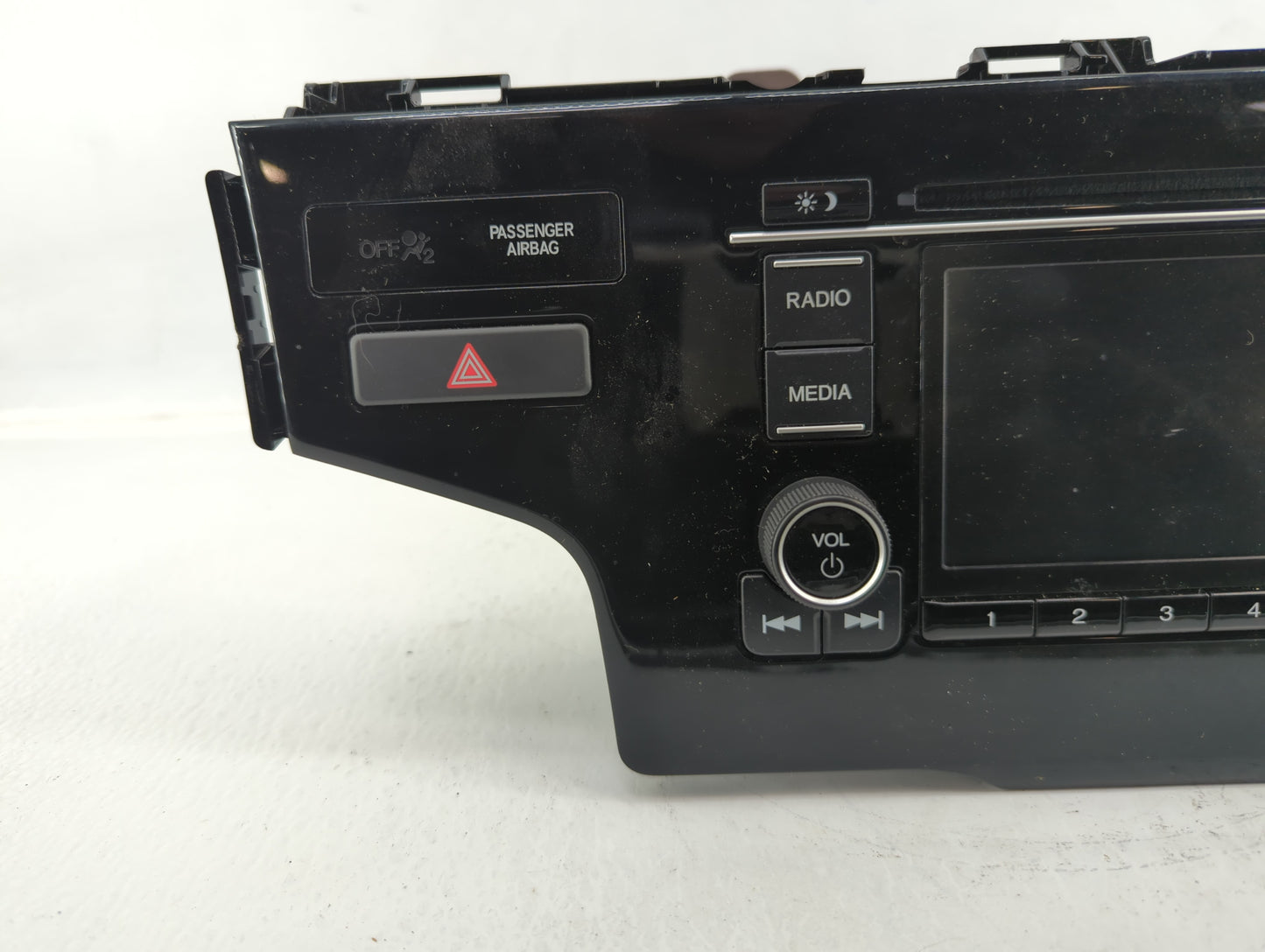 2019 Honda Fit Radio AM FM Cd Player Receiver Replacement P/N:39100-T5A-A011-M1 Fits OEM Used Auto Parts - Oemusedautoparts1