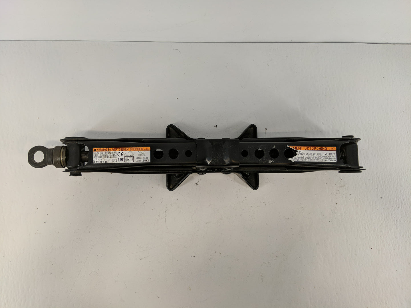 2019 Honda Hr-v Spare Scissor Car Jack 1100777 - Oemusedautoparts1.com