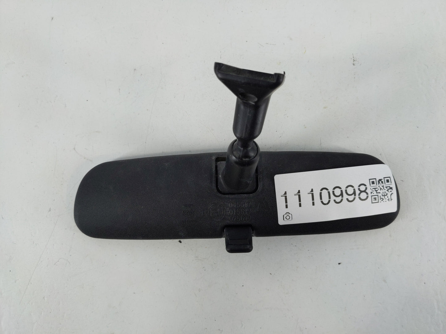 2016-2022 Honda Hr-V Interior Rear View Mirror Replacement OEM P/N:E11025617 E11045617 Fits OEM Used Auto Parts - Oemusedaut
