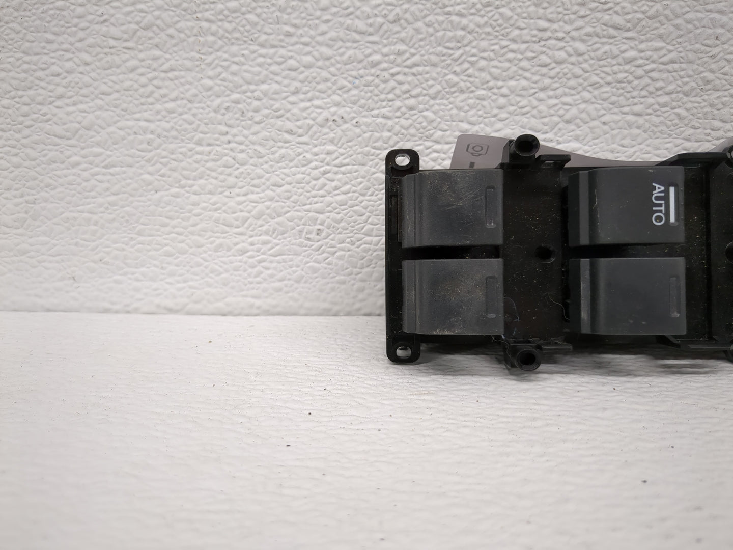 2016-2022 Honda Hr-V Master Power Window Switch Replacement Driver Side Left Fits OEM Used Auto Parts - Oemusedautoparts1.co