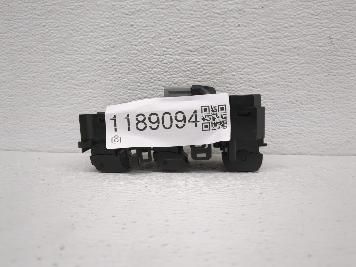 2016-2022 Honda Hr-V Master Power Window Switch Replacement Driver Side Left Fits OEM Used Auto Parts - Oemusedautoparts1.co