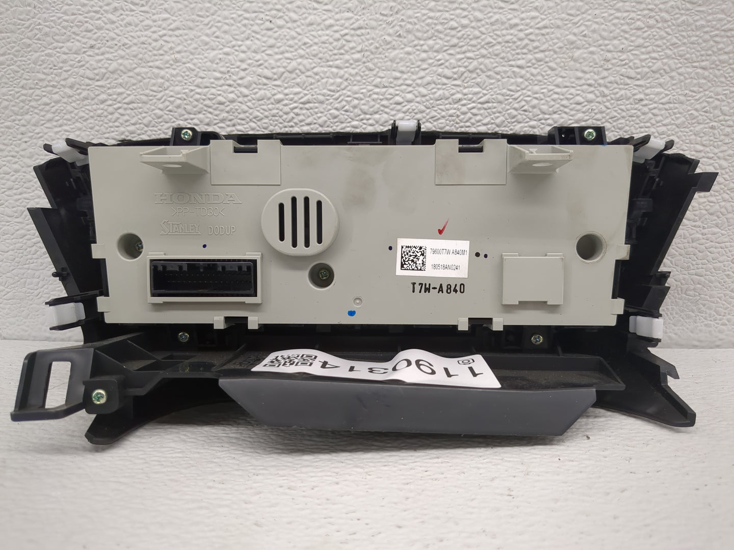 2016-2022 Honda Hr-V Climate Control Module Temperature AC/Heater Replacement P/N:79600T7WA840M1 Fits OEM Used Auto Parts - 
