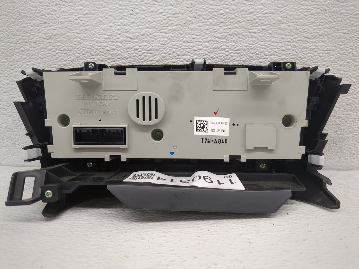 2016-2022 Honda Hr-V Climate Control Module Temperature AC/Heater Replacement P/N:79600T7WA840M1 Fits OEM Used Auto Parts - 