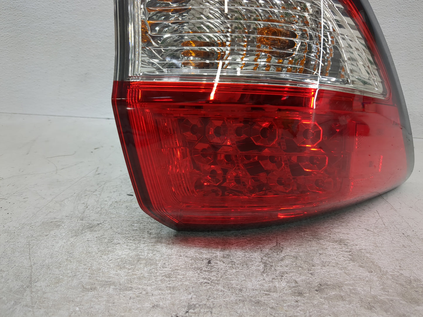 2019-2022 Honda Hr-V Tail Light Assembly Driver Left OEM Fits Fits 2019 2020 2021 2022 OEM Used Auto Parts - Oemusedautopart