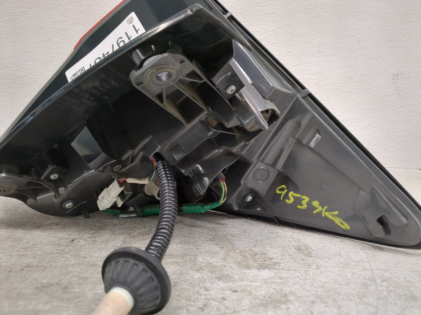 2019-2022 Honda Hr-V Tail Light Assembly Driver Left OEM Fits Fits 2019 2020 2021 2022 OEM Used Auto Parts - Oemusedautopart