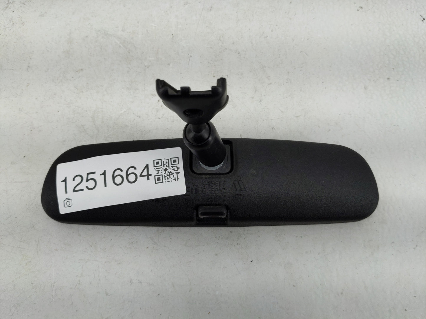 2016-2022 Honda Hr-V Interior Rear View Mirror Replacement OEM P/N:E11025617 E11015617 Fits OEM Used Auto Parts - Oemusedaut