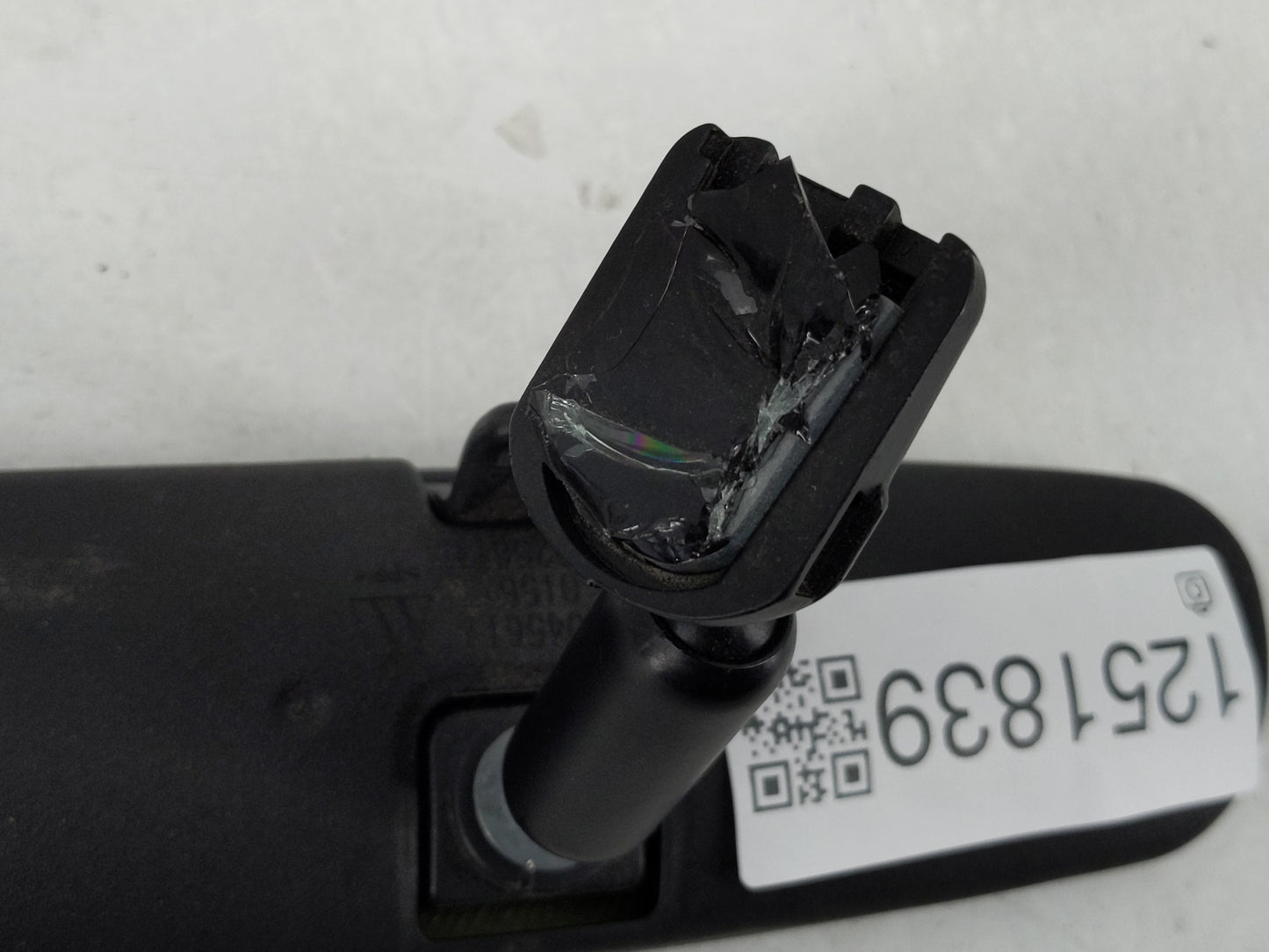 2016-2022 Honda Hr-V Interior Rear View Mirror Replacement OEM P/N:E11025617 E11015617 Fits OEM Used Auto Parts - Oemusedaut