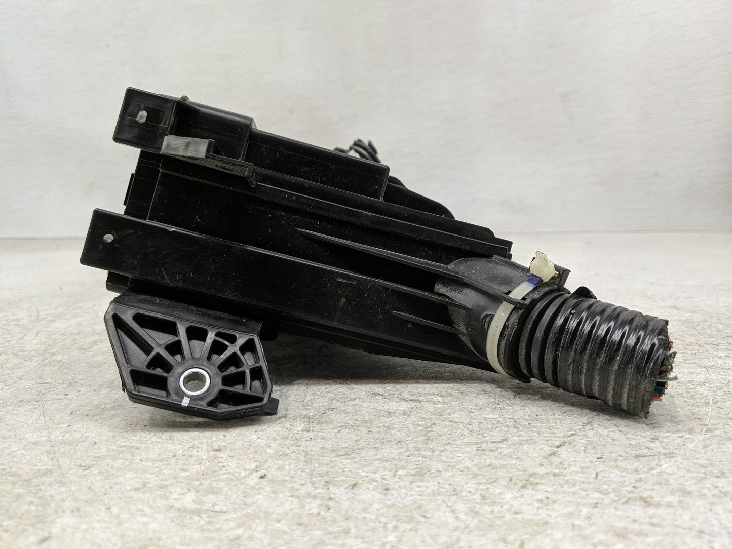 2019 Honda Hr-V Fusebox Fuse Box Panel Relay Module Fits OEM Used Auto Parts - Oemusedautoparts1.com