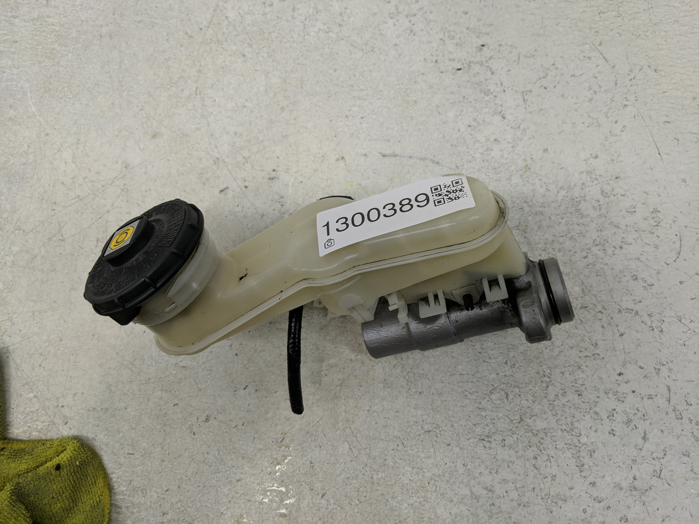 2016-2022 Honda Hr-v Brake Master Cylinder 1300389 - Oemusedautoparts1.com
