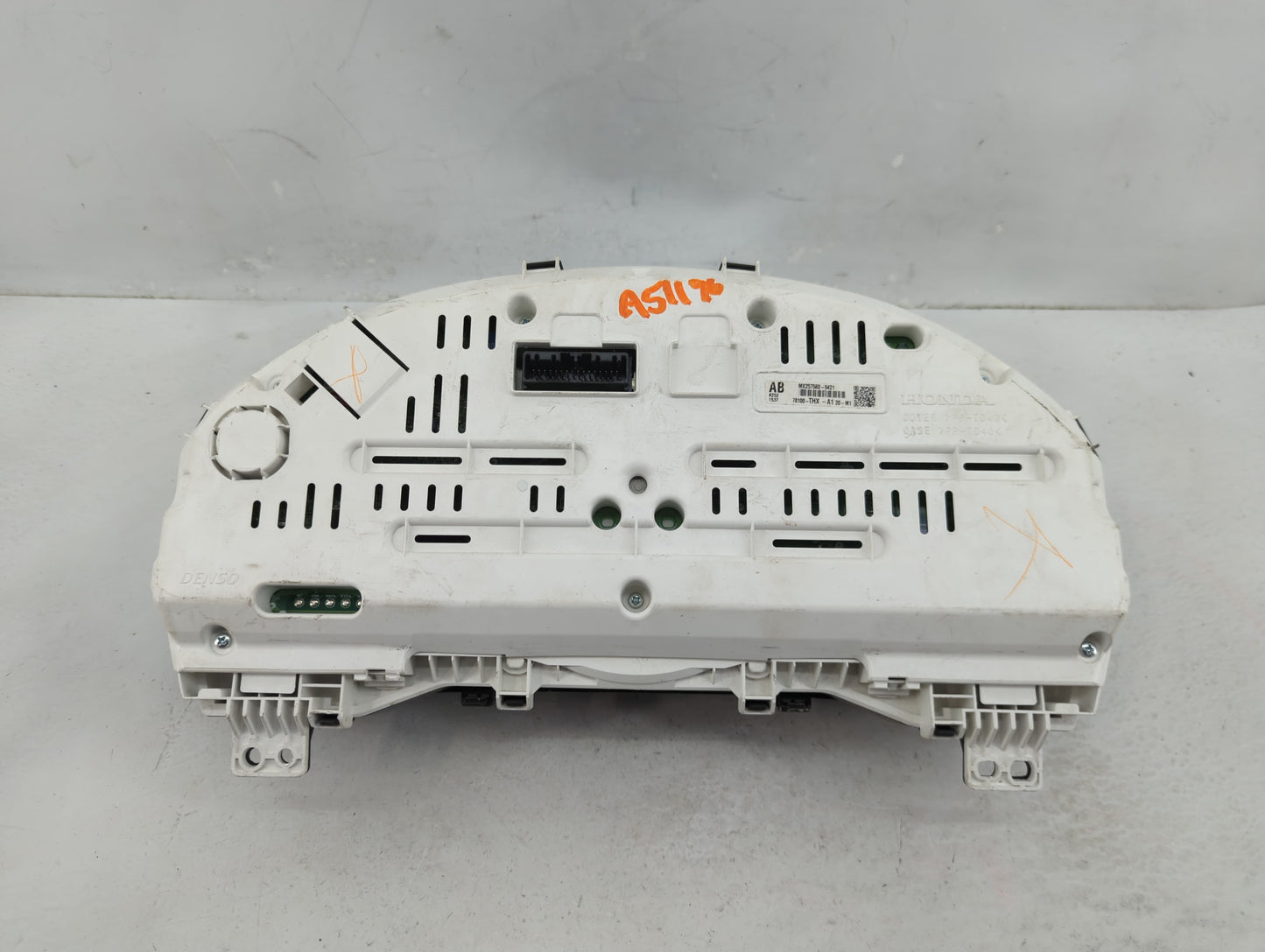 2019-2021 Honda Hr-V Instrument Cluster Speedometer Gauges P/N:MX257560-9421 78100-THX-A120-M1 Fits Fits 2019 2020 2021 OEM 