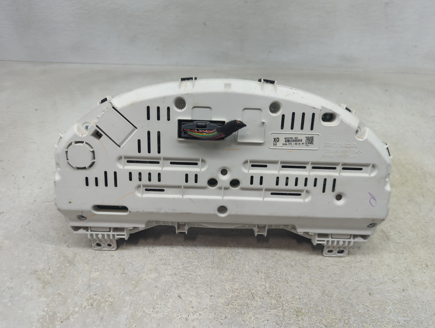 2016-2021 Honda Hr-V Instrument Cluster Speedometer Gauges P/N:MX257550-4031 78100-T7X-A0 Fits Fits 2016 2017 2018 2019 2020