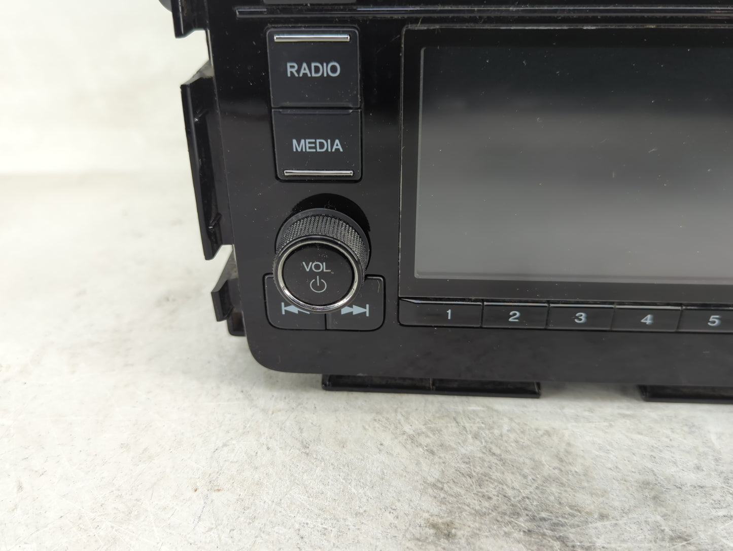 2019-2022 Honda Hr-V Radio AM FM Cd Player Receiver Replacement P/N:39100-T7W-A911-M1 Fits Fits 2019 2020 2021 2022 OEM Used